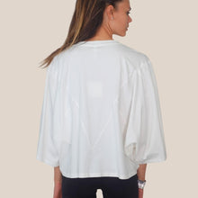 Carica l'immagine nel visualizzatore di Gallery, Tensione in t-shirt over manica ampia con paillettes 100% cotone Art PE260191