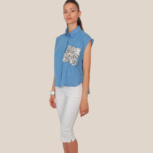 Carica l'immagine nel visualizzatore di Gallery, Tensione in camicia over leggera smanicata taschino paillettes Art S26CE19
