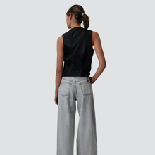 Carica l'immagine nel visualizzatore di Gallery, Vicolo gilet over con applicazione Art RD0095