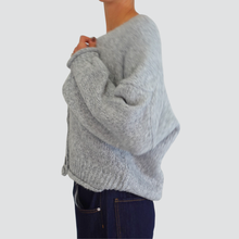 Carica l'immagine nel visualizzatore di Gallery, Haveone cardigan over 3 bottoni Art JIT-P020