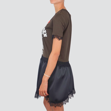 Carica l'immagine nel visualizzatore di Gallery, Tensione in abito t-shirt stampa gonna satin pizzo Art 37778