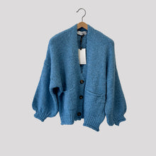 Carica l'immagine nel visualizzatore di Gallery, Haveone cardigan over 3 bottoni Art JIT-P020