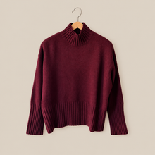 Carica l'immagine nel visualizzatore di Gallery, Tensione in maglia over collo alto 100% lana Art WL7013AI26