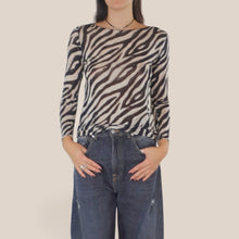 Carica l'immagine nel visualizzatore di Gallery, Haveone maglia zebrata 80% viscosa 10% cashmere 5% lana Art MVL-R226

