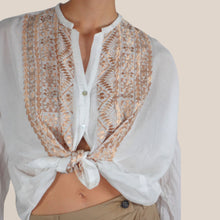 Carica l'immagine nel visualizzatore di Gallery, Tensione in camicia over ricamata 70% cotone 30% seta Art S26CG51

