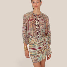 Carica l'immagine nel visualizzatore di Gallery, Tensione in camicia over con nappine 75% lyocell Art 39621
