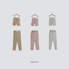 Carica l&#39;immagine nel visualizzatore di Gallery, Tensione in completo top pantalone 90% viscosa Art 25C7735
