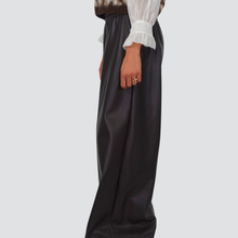 Carica l&#39;immagine nel visualizzatore di Gallery, Haveone pantalone palazzo eco-pelle elastico vita e tasche Art PVS-P085
