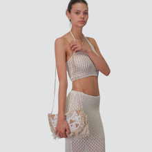 Carica l&#39;immagine nel visualizzatore di Gallery, Susy mix pochette con applicazioni Art SG54

