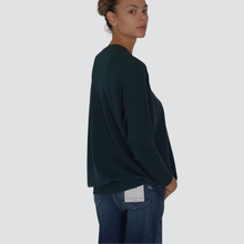 Carica l'immagine nel visualizzatore di Gallery, Vicolo maglia over verde scuro 70% viscosa Art 22183F
