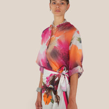 Carica l'immagine nel visualizzatore di Gallery, Haveone camicia over stampa fiore fucsia 85% lyocell Art CVS-Q503
