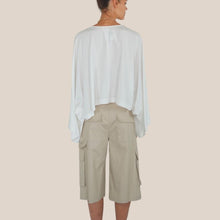 Carica l'immagine nel visualizzatore di Gallery, Vicolo blusa kimono over scollo V 80% viscosa 20% lino Art TAB2352
