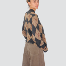 Carica l'immagine nel visualizzatore di Gallery, Vicolo maxi cardigan rombi Art 77290F
