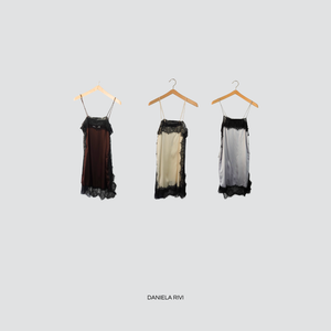 Haveone abito satina con pizzo spacchetti laterali 100% viscosa Art ANO-P048
