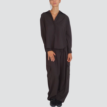 Carica l&#39;immagine nel visualizzatore di Gallery, Tensione in pantalone cargo elastico retro con cintura tasche laterali Art FW250036
