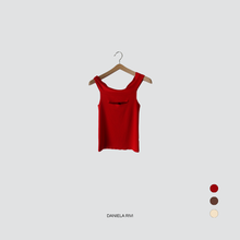 Carica l&#39;immagine nel visualizzatore di Gallery, Vicolo maglia scollo schiffer cut out 65% viscosa Art 22119D

