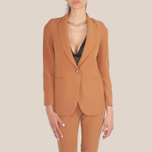 Carica l'immagine nel visualizzatore di Gallery, Kontatto blazer 1 bottone foderata cammello Art CO8001
