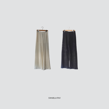 Carica l&#39;immagine nel visualizzatore di Gallery, Haveone pantalone zampa foderato Art PMA-N465
