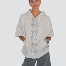 Carica l&#39;immagine nel visualizzatore di Gallery, Tensione in felpa over con cappuccio e applicazione strass zip 80% cotone Art 37418
