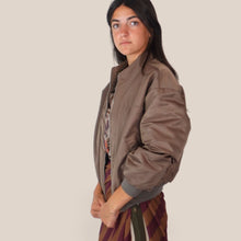 Carica l'immagine nel visualizzatore di Gallery, Haveone bomber tortora imbottito Art KNO-R046 ( nuovi arrivi )
