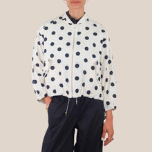 Carica l'immagine nel visualizzatore di Gallery, Tensione in bomber pois coulisse fondo 100% cotone Art QR1139
