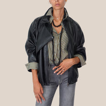 Carica l'immagine nel visualizzatore di Gallery, Haveone bomber ecopelle Art KVE-R041
