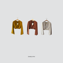 Carica l&#39;immagine nel visualizzatore di Gallery, Haveone blusa annodata 85% viscosa Art CVS-N360
