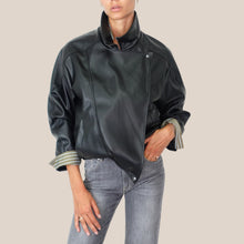 Carica l'immagine nel visualizzatore di Gallery, Haveone bomber ecopelle Art KVE-R041

