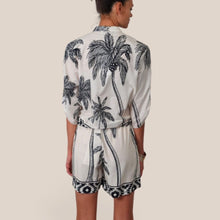 Carica l'immagine nel visualizzatore di Gallery, Haveone shorts con coulisse stampa 100% viscosa Art PMA-Q726

