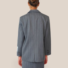 Carica l'immagine nel visualizzatore di Gallery, Vciolo blazer over gessato Art TAC0421 ( gonna Art TAC0470 )
