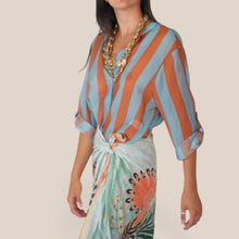 Carica l'immagine nel visualizzatore di Gallery, Haveone camicia over rigata celeste tabacco 85% lyocell Art CVS-Q422
