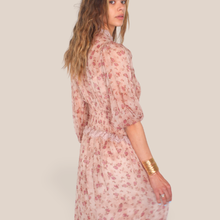 Carica l'immagine nel visualizzatore di Gallery, Tensione in abito stampa fiorellini bordi pizzo elastico punto vita con sottoveste 100% viscosa Art S26XB18
