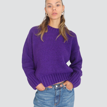 Carica l'immagine nel visualizzatore di Gallery, Vicolo maglia over girocollo misto lana Art 33057F
