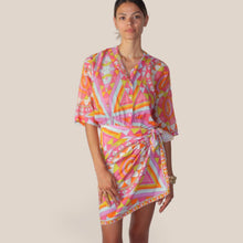 Carica l'immagine nel visualizzatore di Gallery, Tensione in mini gonna foulard 100% viscosa  Art PE260545
