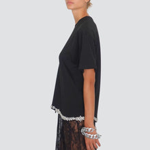 Carica l&#39;immagine nel visualizzatore di Gallery, Tensionen in t-shirt over onda con strass 100% cotone Art 37288
