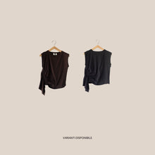 Carica l'immagine nel visualizzatore di Gallery, Vicolo t-shirt arriccio laterale 100% cotone Art UAB0364
