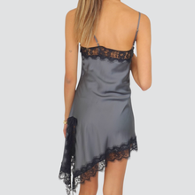 Carica l&#39;immagine nel visualizzatore di Gallery, Vicolo abito asimmetrico satin pizzo 100% viscosa Art TF1154
