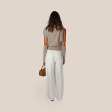 Carica l'immagine nel visualizzatore di Gallery, Maryley gilet collo cratere apertura laterale con manicotti 40% lana 30% viscosa 5% cashmere Art 26IB807
