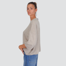 Carica l&#39;immagine nel visualizzatore di Gallery, Vicolo maglia over manica 3/4 40% viscosa 25% lana 5% cashmere Art 22029F
