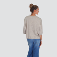 Carica l&#39;immagine nel visualizzatore di Gallery, Vicolo maglia over manica 3/4 40% viscosa 25% lana 5% cashmere Art 22029F
