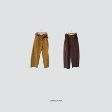 Carica l&#39;immagine nel visualizzatore di Gallery, Haveone pantalone barrel con cintura 98% cotone Art PFW-P125
