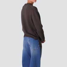Carica l'immagine nel visualizzatore di Gallery, Vicolo maglia over apertura laterale con lacci 40% viscosa 25% lana 5% cashmere Art 77171F
