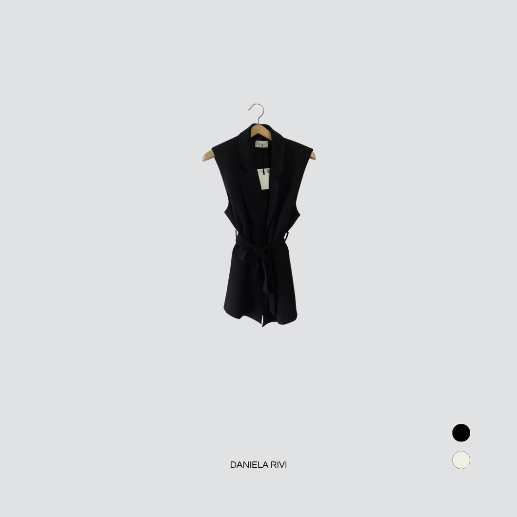 Vicolo blazer smanicato con cintura materiale fluido spacchi laterali Art TD2174