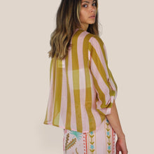 Carica l'immagine nel visualizzatore di Gallery, Haveone camicia over rigata rosa /olio 85% lyocell Art CVS-Q422
