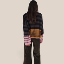 Carica l'immagine nel visualizzatore di Gallery, Philia Loft maglia over rigata 30% lana mohair Art R03Y0242
