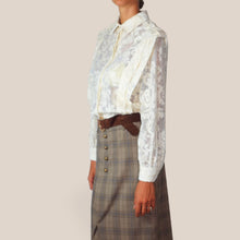 Carica l'immagine nel visualizzatore di Gallery, Haveone camicia burro ricami 55% viscosa Art CVI-R037
