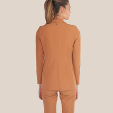 Carica l'immagine nel visualizzatore di Gallery, Kontatto blazer 1 bottone foderata cammello Art CO8001
