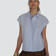 Carica l&#39;immagine nel visualizzatore di Gallery, Vicolo camicia rigata smanicata bottoni fronte retro 100% cotone Art TD1104
