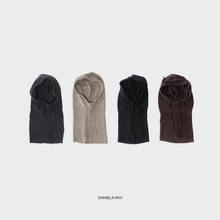 Carica l&#39;immagine nel visualizzatore di Gallery, Vicolo Balaclava misto cashmere Art 77224S
