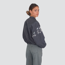 Carica l&#39;immagine nel visualizzatore di Gallery, Haveone bomber over con cristalli ricamati Art KMA-P040
